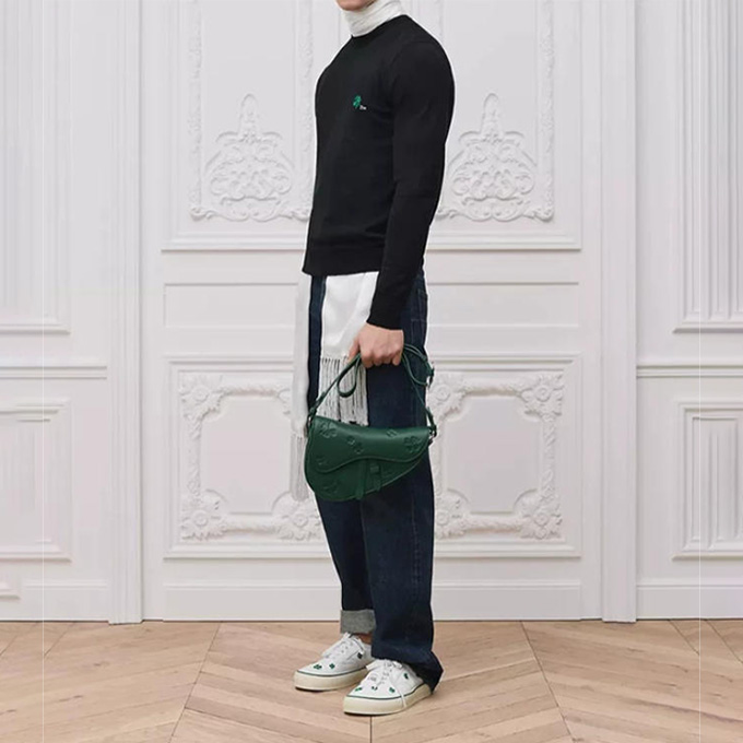 dior solid color four-leaf clover embroidered crew neck knit sweater